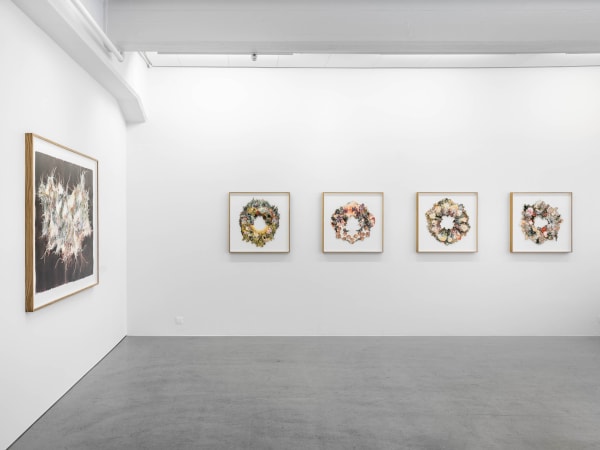 Installation view, Olle Norås, Sångerna gör oss starkare, 2022, Cecilia Hillström Gallery. Photo: Jean-Baptiste Béranger