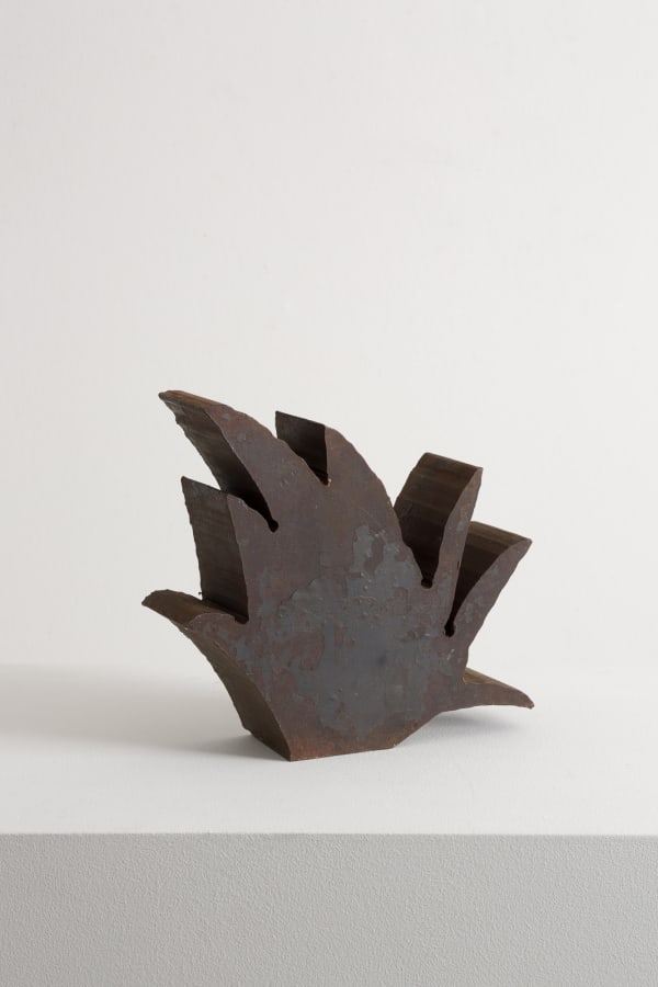 Vis Cons 60 Carel Visser Untitled Ca 1985 90 Ijzer 22X24 5X7Cm