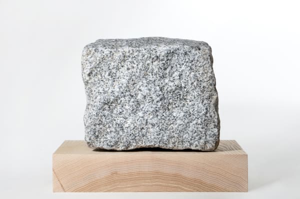 9I11A Herman De Vries Untitled 2018 Granit Stone On Wooden Block 234X28 8X23Cm Block Included