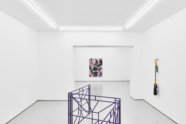 Group Show Containment Field