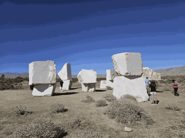 Jose Dávila - Los Angeles Times