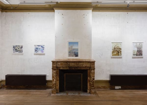 Raphaëlle Peria - vue de l'exposition "Que reste-t-il", Villa Pérochon (Niort), 2021. Courtesy Galerie Papillon © Claire Dom