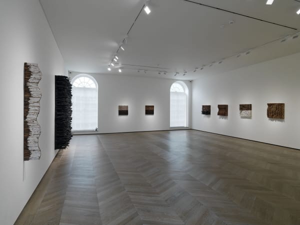 Leonardo Drew Installation 2