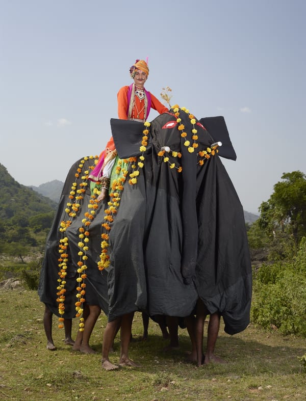 Charles Fréger, Mahavat & Heerawat, Gavri dance, Udaipur, Rajasthan, Série Aam Aastha, 2019-2022