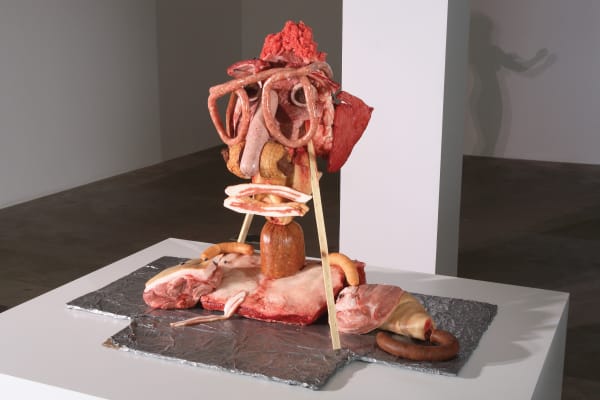 Tony Matelli Double meat head, 2008 Polyurethane, cast aluminum, bronze, oil paint (diptych) Left part: 86 x 120 x 94 cm Right part: 18 x 143 x 139 cm