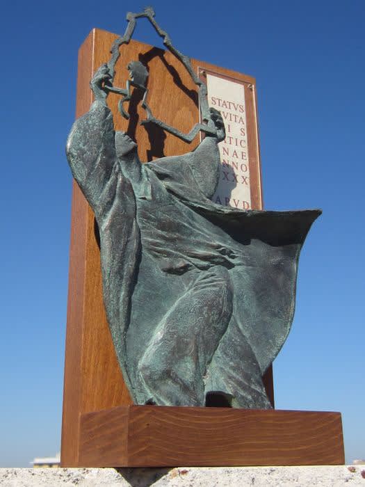 “Apud sanctum Petrum” : Baldini's sculpture commissioned by Cardinal Sodano
