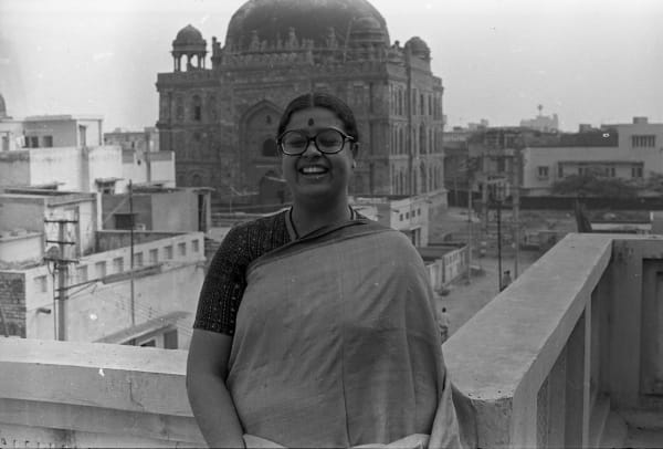 A portrait of Mrinalni Mukherjee before the studios, the sculptures, and the worlds she would build with her hands.