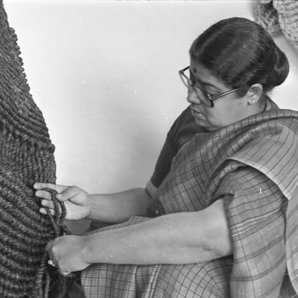 Mrinalini Mukherjee and the giants of Indian art