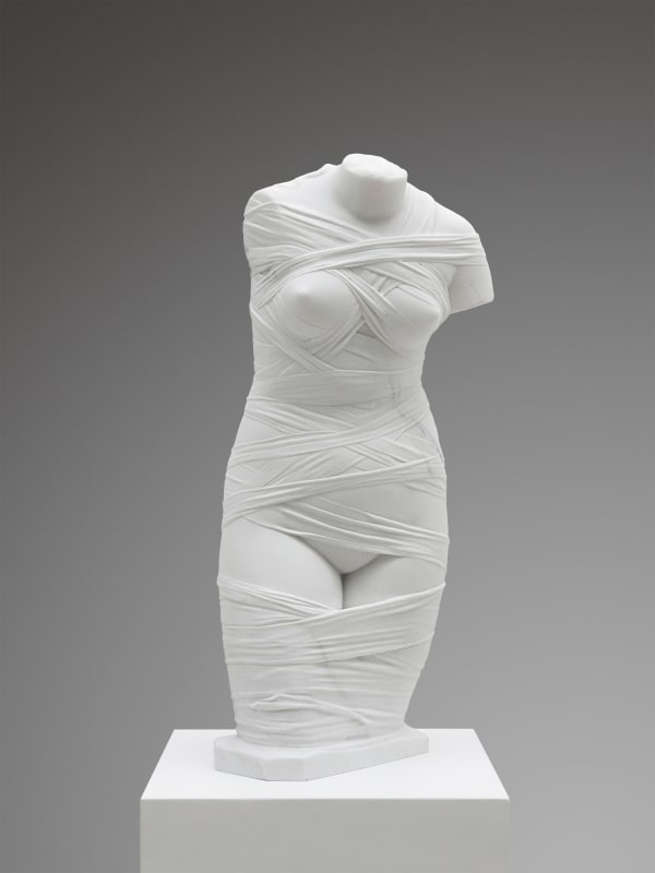Marble sculpture featuring a venus with bendage, part of the 'Swaddle' series by artist Filippo Tincolini view from the front