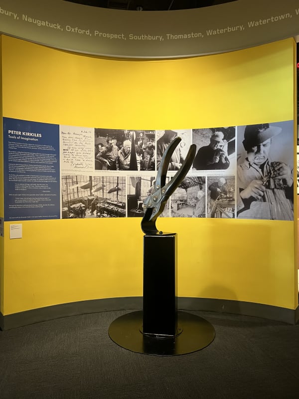 New collection of the Mattatuck Museum Peter Kirkiles Bernard Pliers, 2016 Bronze, unique