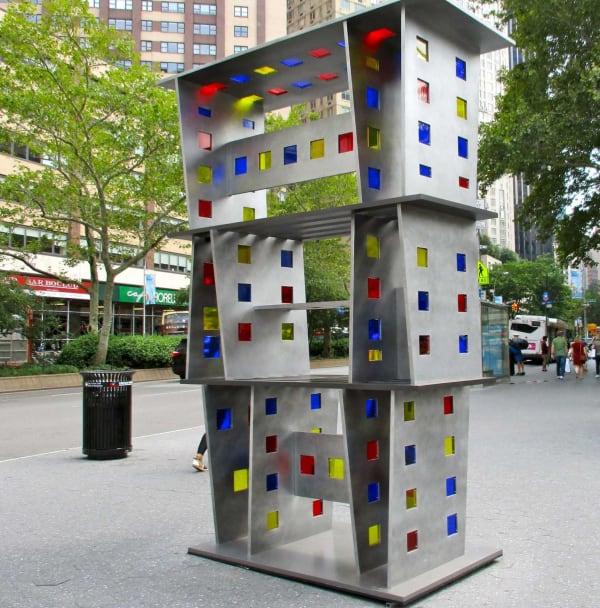 Don Gummer, Mondrian (2015). Painted aluminum and stained glass