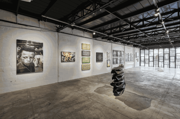 O Beijo no Asfalto Curadoria: Ulisses Carrilho | Flexa Galeria – Rio de Janeiro