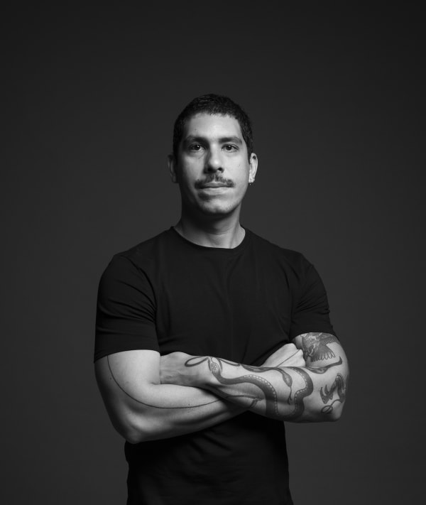 Raphael Chaves, Logística