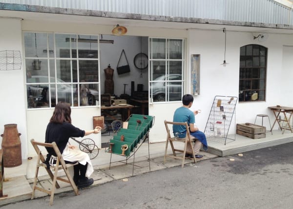 2014 Delicate Antique Shop