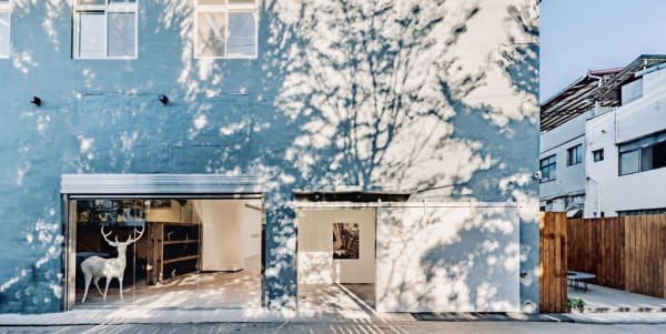 台北超美藝文空間!「伊日藝術計劃」打造想像力的多重宇宙,珍奇異獸、藝術能量大爆發—ELLE TAIWAN