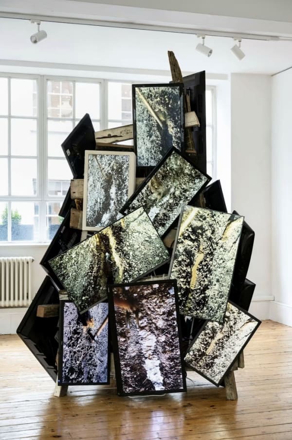 “Mesopotamian Dramaturgies / The Stream” by Kutluğ Ataman © Damian Griffiths