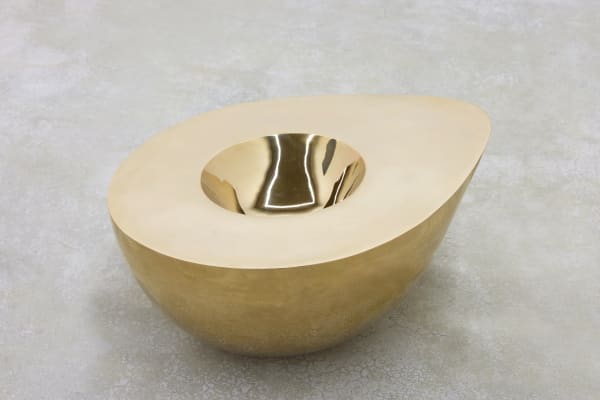 Avocado, bronze, 55x45x23(h)cm, 2021