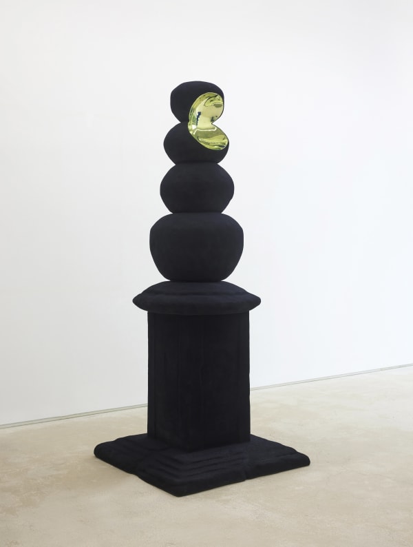 식(蝕)-Black Pagoda, chrome plated resin, fiber, 85x85x200(h)cm, 2021