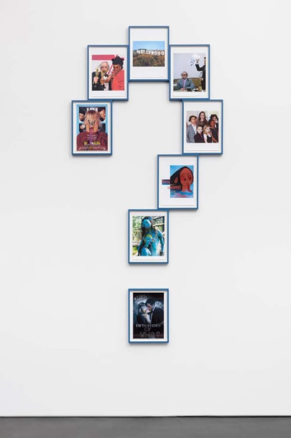 사이먼 후지와라 Simon Fujiwara Who's in Whollywood? (Identity Anxiety), 2021 Pastel, pencil and inkjet prints on paper, framed in color frames Set of 8 framed works arranged as a question mark 34 x 25,2 x 2,8 cm (13 3/8 x 9 7/8 x 1 1/8 in) each (8 parts) (framed) 198 x 93,5 cm (78 x 36 3/4 in) (overall) (SF 235)
