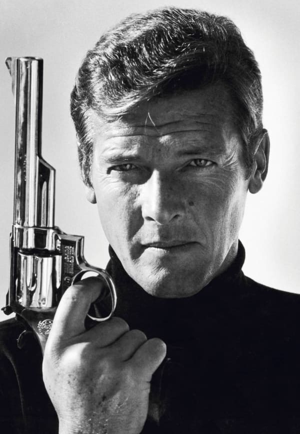 Terry O'Neill, Roger Moore