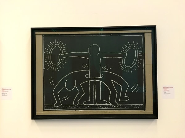 'Untitled' (Subway Drawing) (1982-1984) by Keith Haring (1958-1990). Kunsthal Rotterdam, Taken on October 20, 2015 Keith Haring - Kunsthal Rotterdam by FaceMePLS is licensed under CC BY 2.0