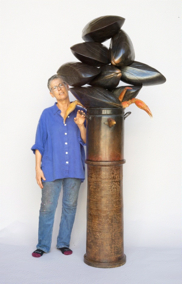 Leslie Ortiz alongside Seafood Feast ll, 2019 Painted bronze 80 x 33 x 18 inches Available at Surovek Gallery