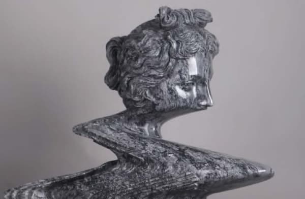 Léo Caillard - Aphrodite Distorsion Red, 2023