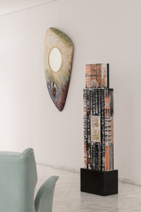 Totem by Monique Rozanes, Mosaic by Béatrice Serre