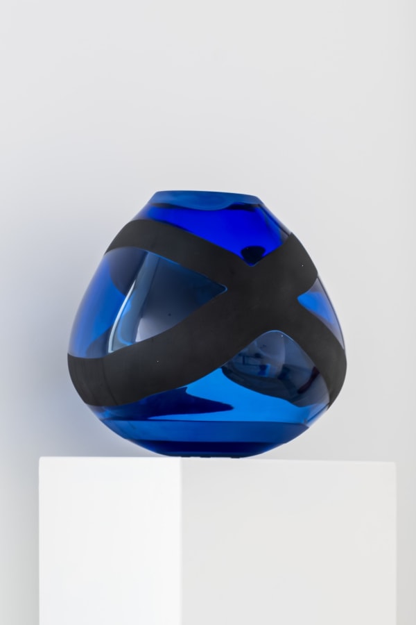 Emmanuel Babled, "Azoici Sapphire" vase, 2019