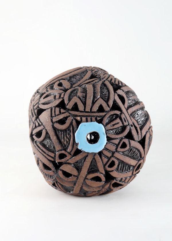 Djakou Kassi Natalie Voluptuous 2, 2025 Glazed clay 29 x 28 cm