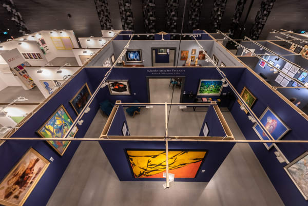 © Kálmán Makláry Fine Arts