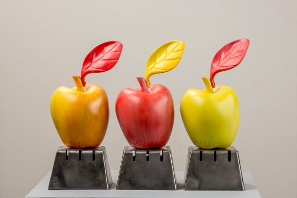 Jan Kirsh, Apple with Leaf Trio