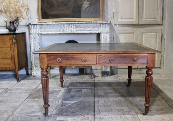Early 19th century English mahogany writing table