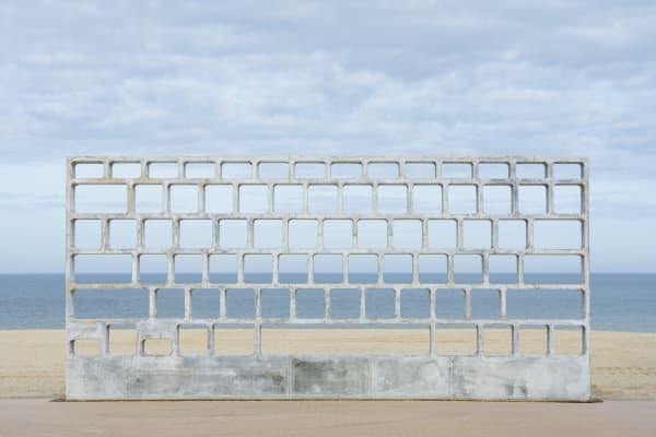 Installation view: Jorge Macchi, All the words in the world, Zeedijk (promenade at the beach) at the level of E. Vanlangenhovestraat Koksijde, Beaufort Triennal, Belgium, 2024. Photo: © Beaufort Triennal