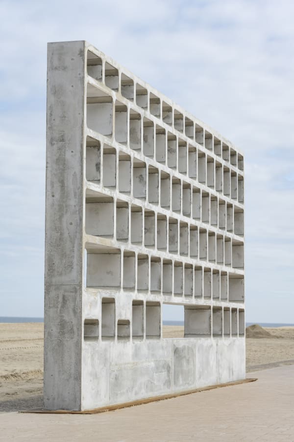 Installation view: Jorge Macchi, All the words in the world, Zeedijk (promenade at the beach) at the level of E. Vanlangenhovestraat Koksijde, Beaufort Triennal, Belgium, 2024. Photo: © Beaufort Triennal