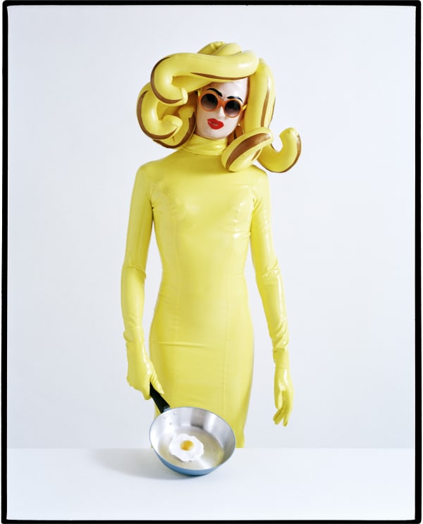 Miss Pandemonia fries an egg. London, 2013 © Tim Walker studio