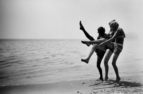 Jacques Henri Lartigue, Véra, Bibi and Arlette, Cannes May 1927