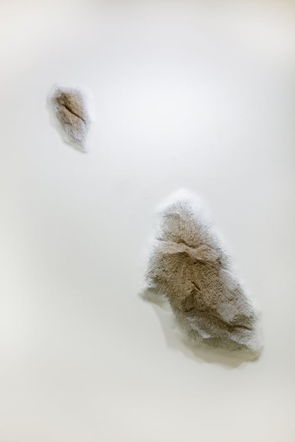 Taesoo Lee Throwing Stone 012 Upper Up 2022 Mixed Media 19 X 32 X 7 5 Cm Throwing Stone 009 Lower Right 50 X 67 X 15 5 Cm