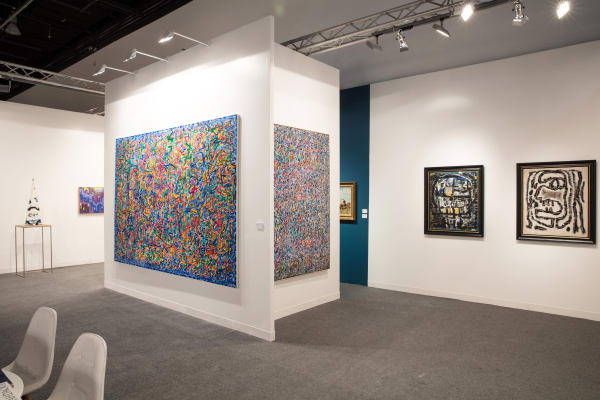 From left to right: Khaled Ben Slimane, Blue Cone, 2013; Nejib Belkhodja, Première lueur, 2006; Mahjoub Ben Bella, Méditerranée X, 2004; Mahjoub Ben Bella, Untitled, 1988; Hatim Elmekki, Untitled, 1964; Hatim Elmekki, Venus…et toutes ses dents, Circa 1955