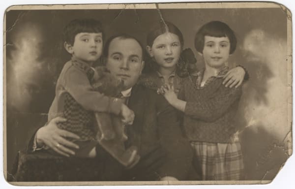 Boris, Jeanne, Assya and Ilya Lurje, c. late 1920s
