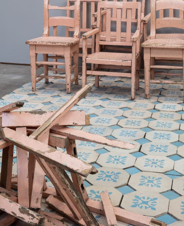 Marianne Berenhaut, Jardin d'enfants, 1986, exposition au C-Mine de Genk. Photo: Michiel de Cleene
