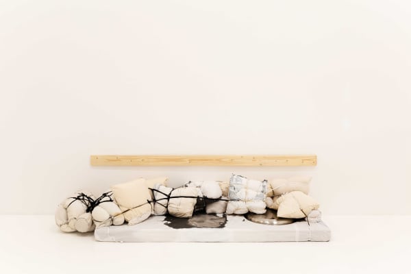 “Etti Abergel: Memoir,” 2023, CCA Tel Aviv-Yafo. Photo: Eyal Agivayev