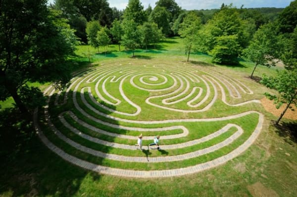 Patricia Swannell at Wakehurst Place, Kew Gardens, London