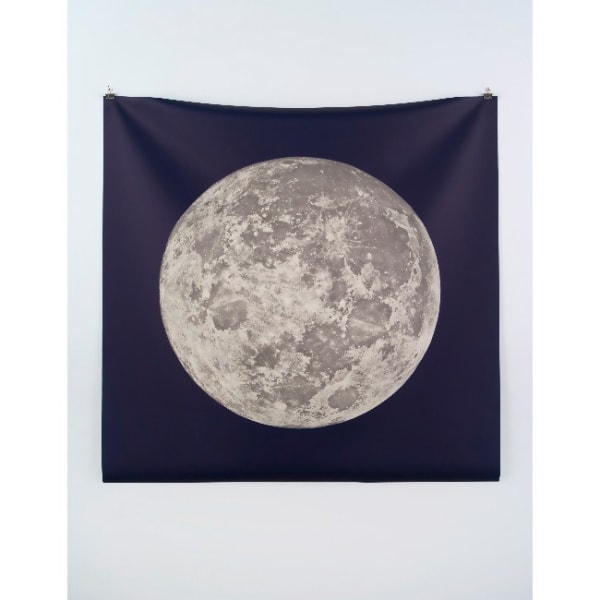 Hans-Peter Feldmann, The moon