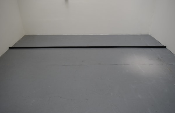 Ceal Floyer, Domino Effect, 2015