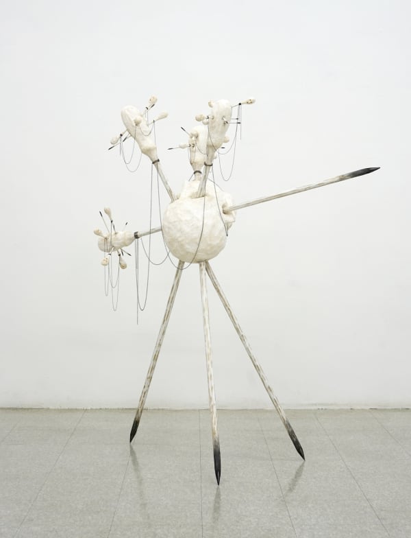 Familiar Conflict, 2016, wood, plaster, plaster bandage, chain, acrylic color, 155 x 140 x 55 cm