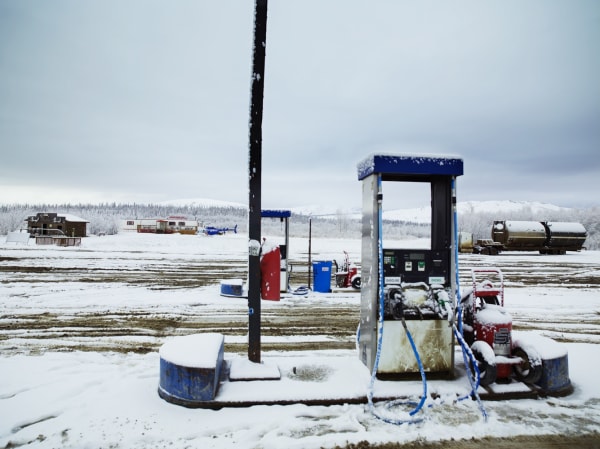 Photo of a gas station in winter