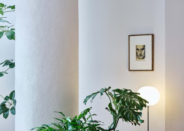 324 マン・レイ Self Portrait