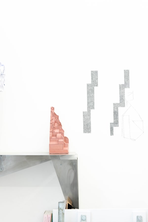 Pavedflowers Lvo 03123