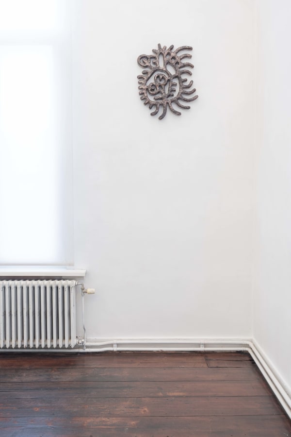 05Lvo07465Solsticestones